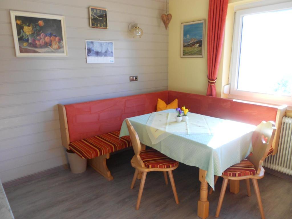 Haus Leitgeb Apartman Telfes im Stubai Szoba fotó